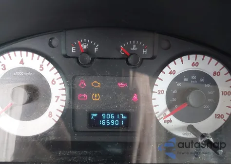 2010 Mazda Tribute I Sport z USA, uszkodzony, nr VIN 4F2CY9C77AKM08942